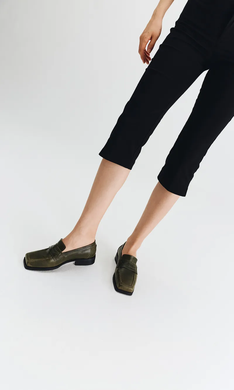 Prev Prev Damen vegan Loafer Joan Olive, Olivgrün, – Produktbild 1 von 2