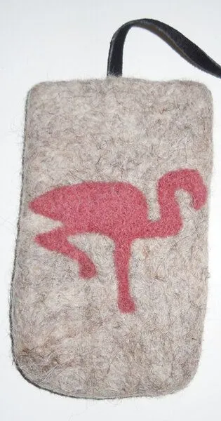 short'n'pietz short'n'pietz handgefilzte IPhone-Hülle aus 100% Schafswolle, Grau, – Produktbild 2 von 3