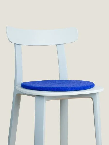 myfelt myfelt Flachfilz Sitzauflage (⌀ 36 cm, 36 x 36 cm), Royalblau (isa), – Produktbild 4 von 4