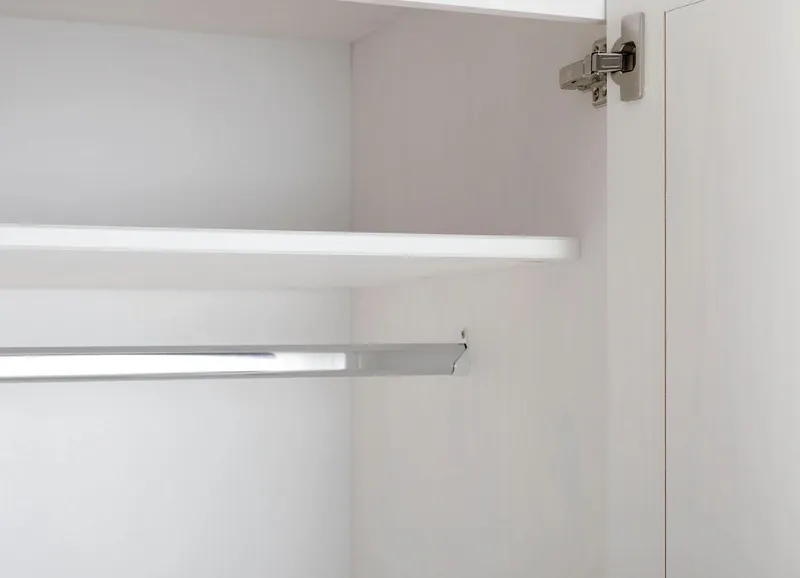Inter Link Kleiderschrank Isny, Bauernschrank Kiefer Massivholz, FSC, Landhausstil Dielenschrank mit Soft-close Türen, BxTxH: 183,30 x 59,30 x 197,80 cm, Weiß, – Produktbild 1 von 5