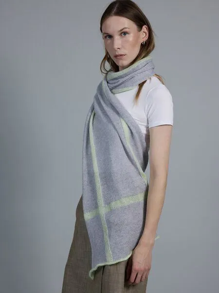 Susan's Fashion Susan's Fashion Merinowollschal Sue mit Karostreifen, Grau, – Produktbild 4 von 4
