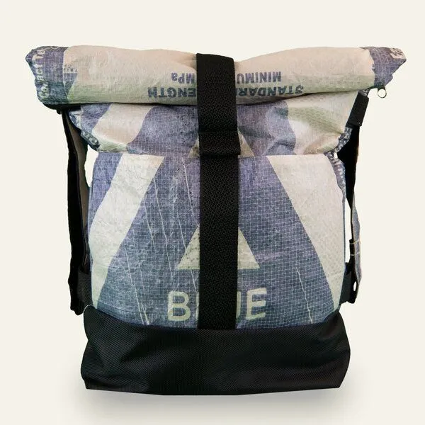 Nyuzi Blackwhite Nyuzi Blackwhite Upcycling 2 in1 Tasche S - Umhängetasche | Rucksack | Rollrucksack, Blau, – Produktbild 3 von 4