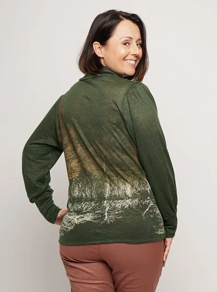 Peaces.bio - handbedruckte Biomode Peaces.bio - handbedruckte Biomode Leinenstrick-Pulli in Tannengrün, Tannengrün, – Produktbild 3 von 4
