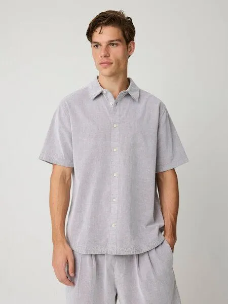 KnowledgeCotton Apparel KnowledgeCotton Apparel Kurzarm Cordhemd aus Bio-Baumwolle, Blau-vintage-indigo, – Produktbild 2 von 2