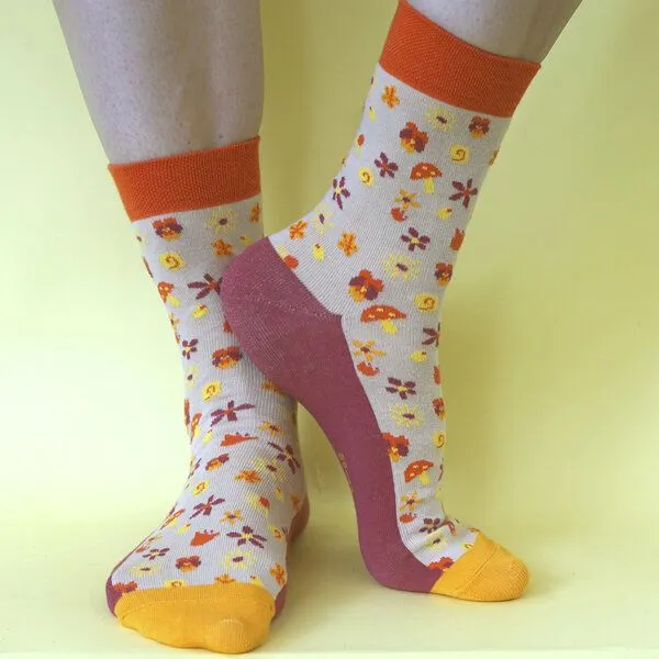 Fräulein Prusselise Fräulein Prusselise Flower Power Socke Millefleur beige orange bunt – Produktbild 1 von 2