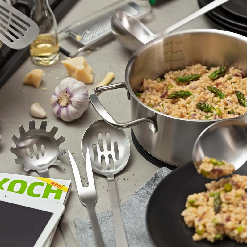 Chefkoch trifft Fackelmann Chefkoch trifft Fackelmann Servierlöffel Berlin, 32cm, Edelstahl – Produktbild 3 von 3