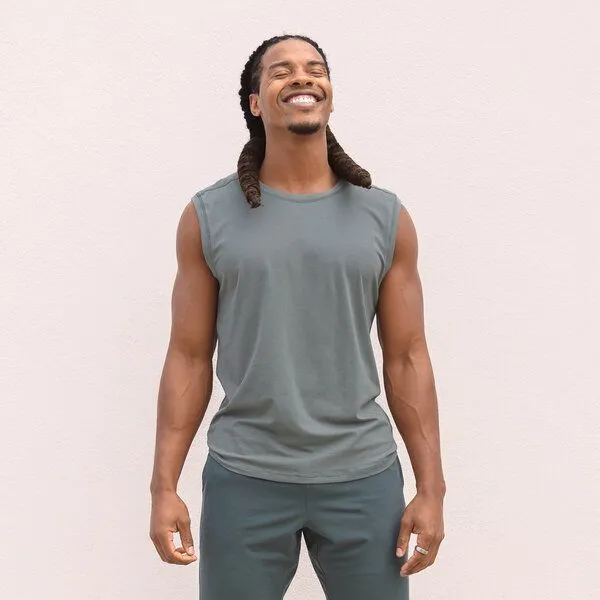 Jaya Jaya TOMMY - Herren - Atmungsaktives Tank Top aus softer, elastischer Tencel-Biobaumwoll-Mix, Yoga, Workout and andere Bewegungskünste, Agave/grün, – Produktbild 1 von 3