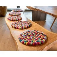 naturling naturling Filzkugel Sitzkissen rund 34cm aus 100% Schurwolle – Produktbild 1 von 1