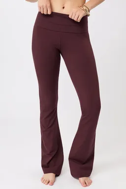 mandala MANDALA Damen vegan Hose Classic Rolldown Ruby – Produktbild 1 von 1