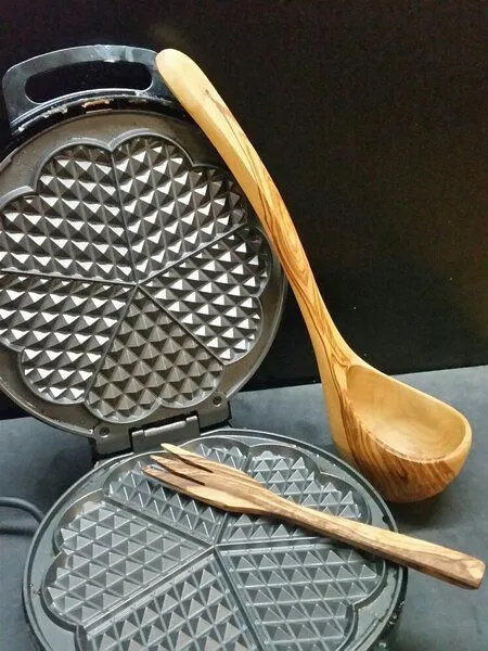Olivenholz erleben Olivenholz erleben Schöpfkelle (25 cm oder 30 cm) für Küche & Sauna aus Olivenholz – Produktbild 5 von 8