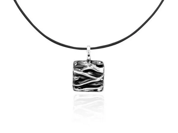 pakilia pakilia Silber Kette Wellen-Eckig Fair-Trade und handmade – Produktbild 2 von 3