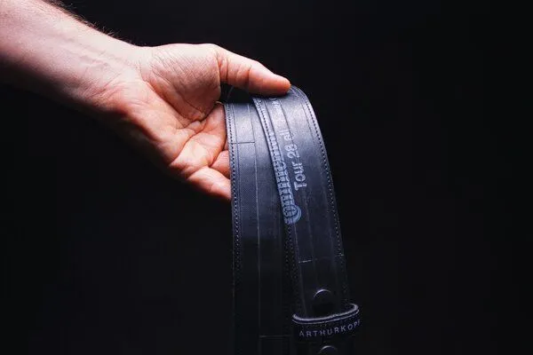 ARTHURKOPF ARTHURKOPF Gürtel aus Fahrradschlauch – Produktbild 2 von 8