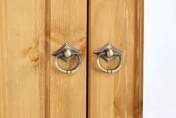 OTTO home Wäscheschrank Hugo, Mehrzweckschrank, FSC zertifiziert, Made in EU (B/T/H) 106/38/126 cm) aus massiver Kiefer, klassischer Landhausstil mit Kassettenoptik – Produktbild 1 von 1