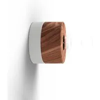 ALMUT von Wildheim ALMUT von Wildheim Wandleuchte Walnuss Holz angesagte Pastelltöne skandinavisches Design, Winterweiß, – Produktbild 1 von 1