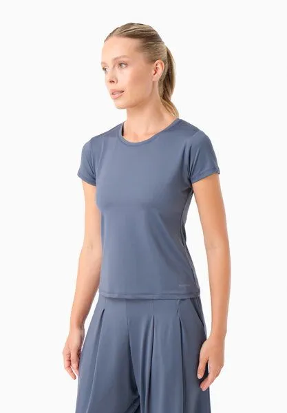 ORGANICATION ORGANICATION TATTUM | Sportliches T-Shirt aus recyceltem Polyamid, Soft indigo, – Produktbild 1 von 4
