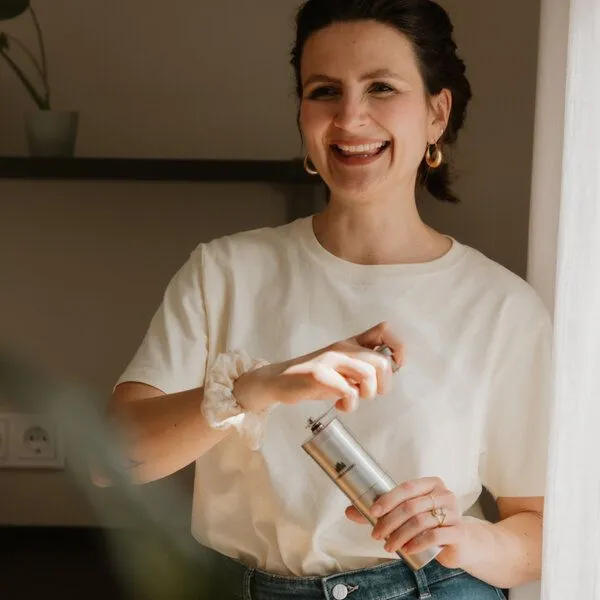 GROENENBERG GROENENBERG Manuelle Kaffeemühle aus Edelstahl | mit Keramikmahlwerk & stufenloser Einstellung – Produktbild 2 von 4