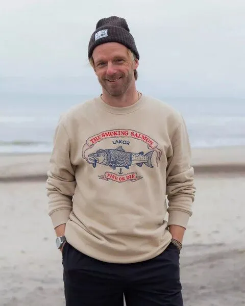 LAKOR LAKOR Sweatshirt aus Bio-Baumwolle - The Smoking Salmon - White Pepper – Produktbild 1 von 3
