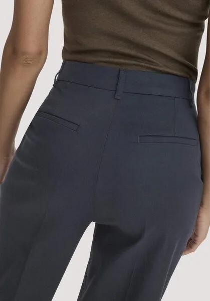 hessnatur hessnatur Hose Straight Leg Relaxed aus TENCEL Lyocell mit Bio-Baumwolle, Marine, – Produktbild 2 von 3
