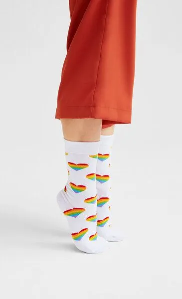 Natural Vibes Natural Vibes Herzen Rainbow Socken Bio GOTS | Bunte Socken | Herren Damen Socken – Produktbild 2 von 3