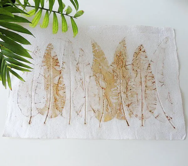 Sundara Sundara Tischsets "Imprint" aus handgeschöpftem Recycling Baumwollpapier – Produktbild 3 von 4
