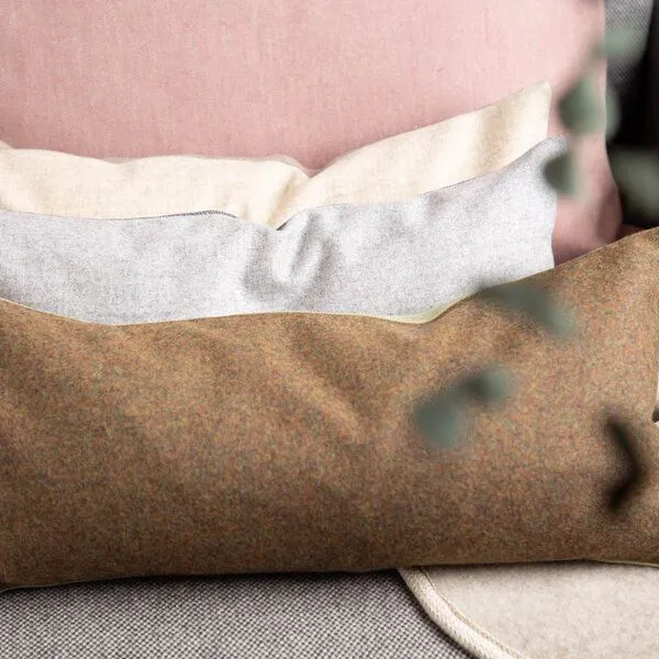 nahtur-design nahtur-design Rückenkissen oder Nackenkissen mit Dinkelspelzfüllung, Hellgrau-blaugrau, – Produktbild 4 von 4