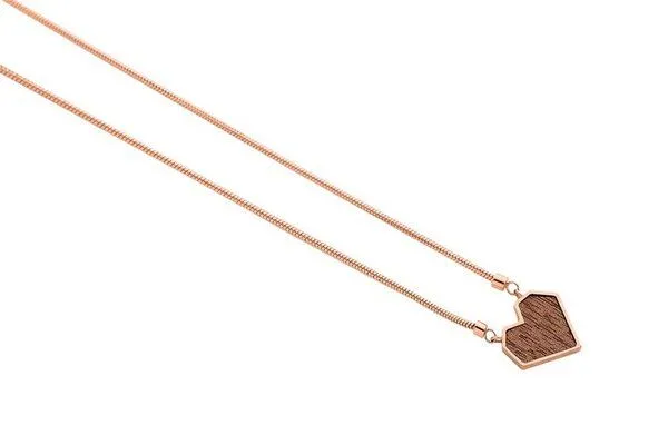 BeWooden BeWooden Kette mit Herzchen Anhänger mit Holzdetail, Rea, – Produktbild 1 von 2