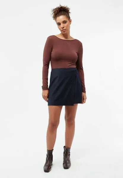 Givn Berlin Givn Berlin Longsleeve GBMIMI aus TENCEL mit tiefem Rückenausschnitt, Burned brown (tencel), – Produktbild 2 von 4