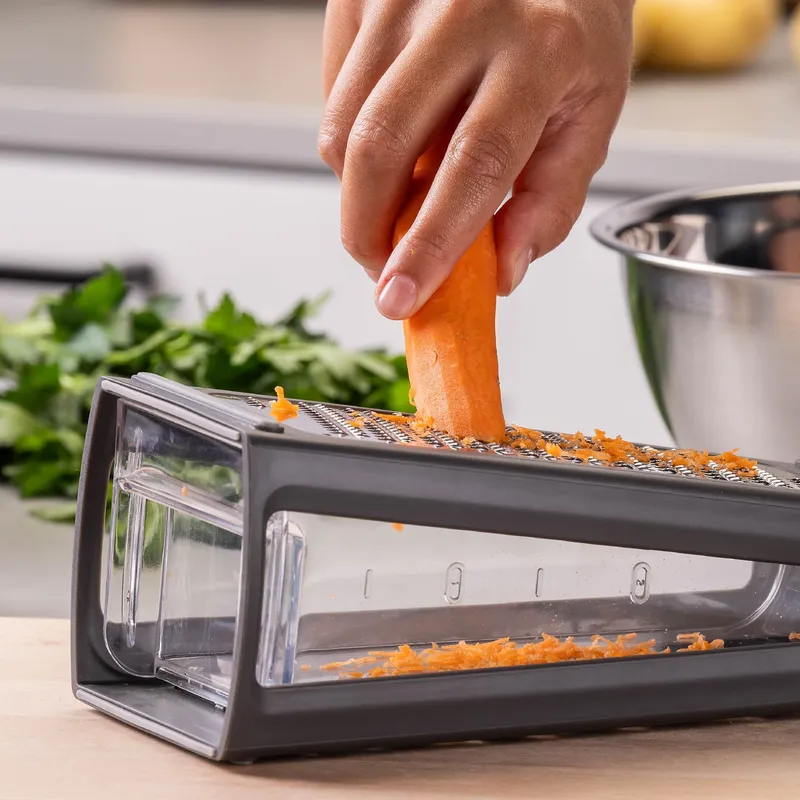 Chefkoch trifft Fackelmann Chefkoch trifft Fackelmann Küchenreibe mit Behälter – Produktbild 2 von 3