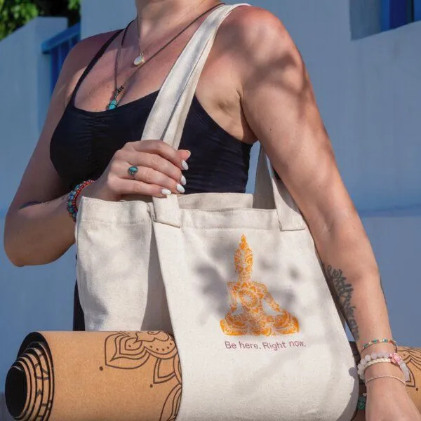 Divasya Divasya Yogatasche /Jute-Shopper mit integriertem Mattenfach aus fester Biobaumwolle, Coffee & yoga, – Produktbild 1 von 4