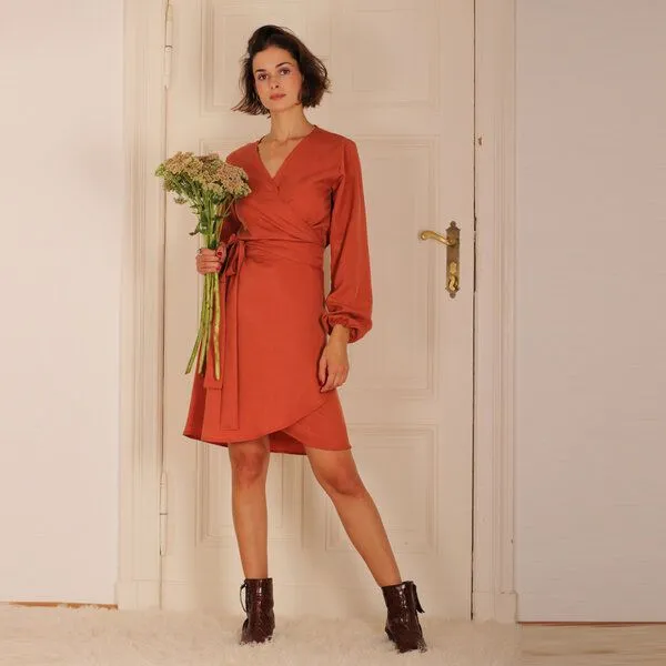 ManduTrap ManduTrap Langärmeliges Tencel Wickelkleid Tilli in rost, Orange, – Produktbild 1 von 4
