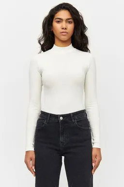 KnowledgeCotton Apparel KnowledgeCotton Apparel Langarmshirt - Rib high neck long sleeved - aus Bio-Baumwolle – Produktbild 1 von 1