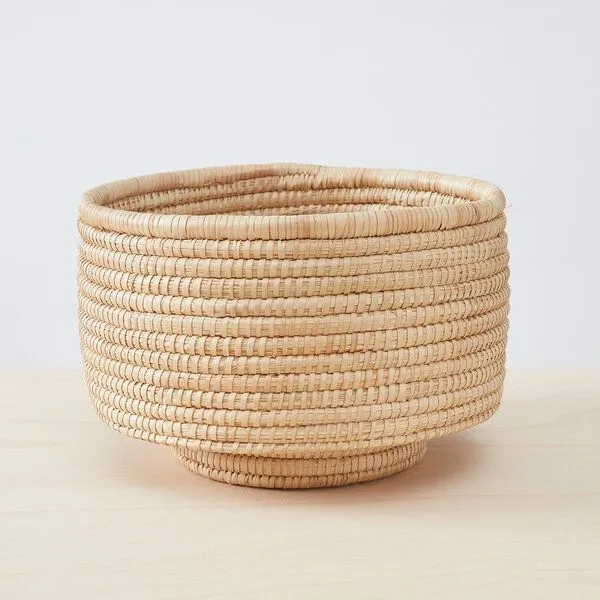 By Native By Native Kleiner Korb Dengu aus Palmfaser, handgeflochtenen – Produktbild 3 von 4