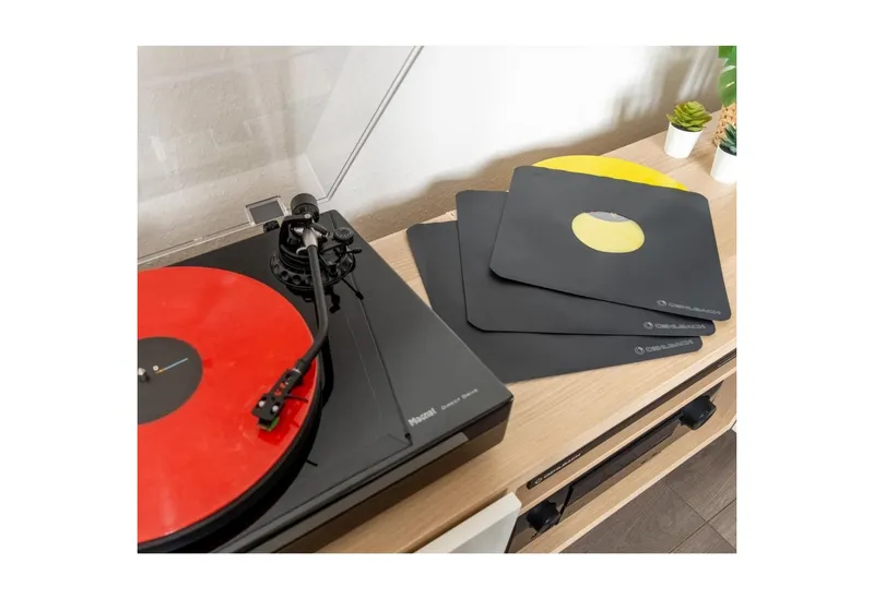 Oehlbach Oehlbach Plattenspieler-Reinigungs-Set Vinyl Protect 25 Schallplatten Innenhüllen Schwarz, (Set, 25x Plattenhüllen Innen), 25x Schallplatten Innenhüllen Schwarz Platten Hüllen LP 12" Zoll, Schwarz, – Produktbild 4 von 4