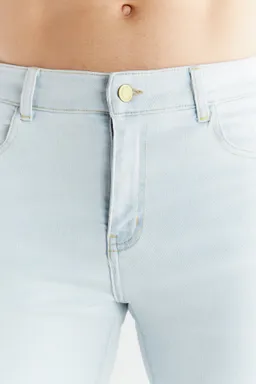 Evermind Evermind Herren vegan Jeans Skinny Fit Eisblau – Produktbild 1 von 1