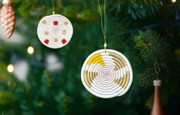 WomenCraft WomenCraft Christbaumschmuck & Dekoanhänger - 7cm, Inyabu gelb (gelb), – Produktbild 2 von 4