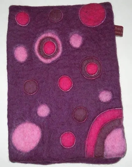 short'n'pietz short'n'pietz Tablet - Tasche aus 100% Schafswolle, Lila, – Produktbild 2 von 3