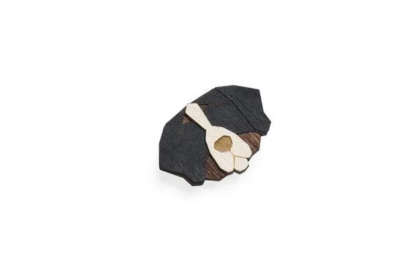 BeWooden BeWooden Brosche aus Holz Bernese Mountain – Produktbild 3 von 4