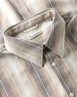KnowledgeCotton Apparel KnowledgeCotton Apparel Herren vegan Hemd Dune Regular Stripe Cremefarben Gestreift – Produktbild 1 von 1